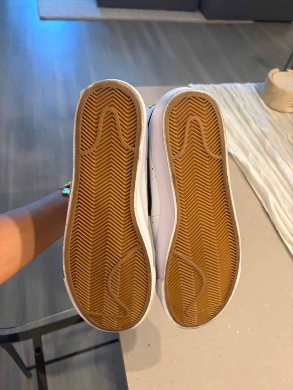 Nike Blazers - Picture 5 of 6
